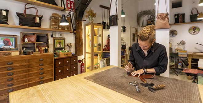 Encuentra el regalo perfecto comprando artesanía local