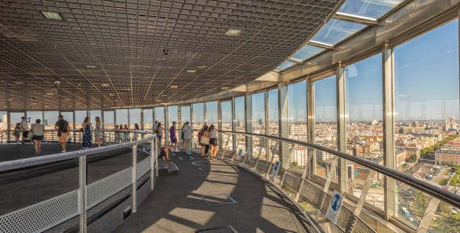 Faro de Moncloa. Verano 2023. Foto: Alváro López del Cerro © Madrid Destino