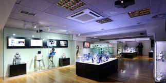 museum robot 1